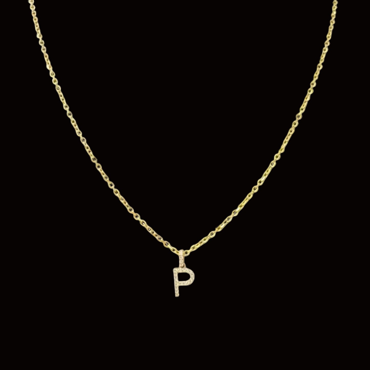 Collar con la letra P, 3,3 gr, 14 quilates, 18"