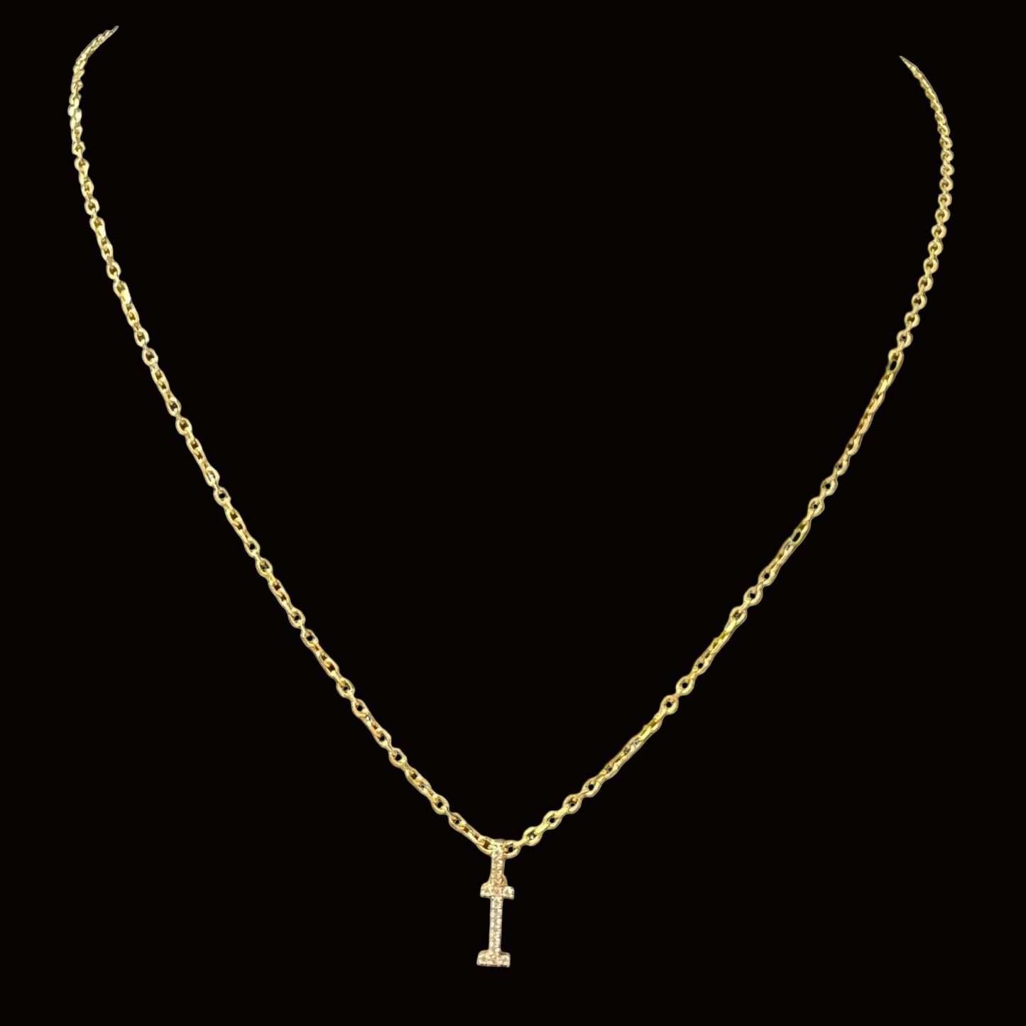 Collar con la letra I, 2,3 gr, 14 quilates, 18"