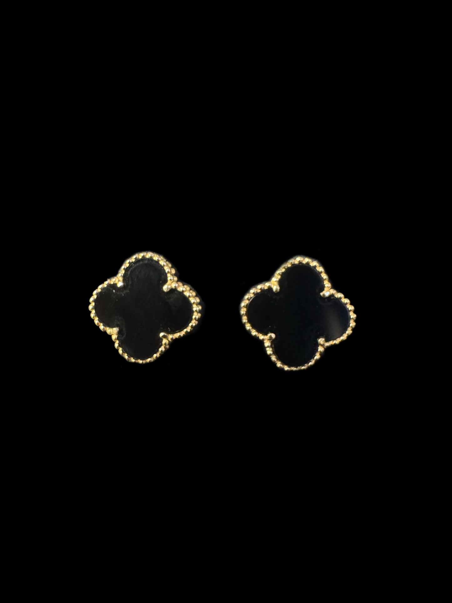 ARETES VC BIG FLOR NEGRA 4.6GR 14K