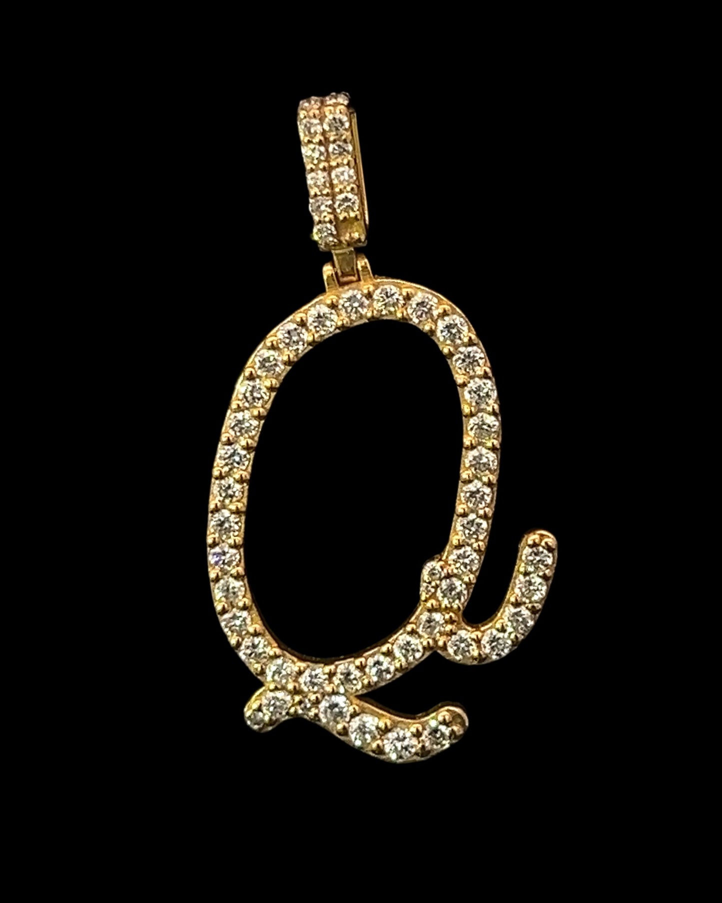 Yellow Gold Letter Q Pendant 1.04CT 3.7GR 14K