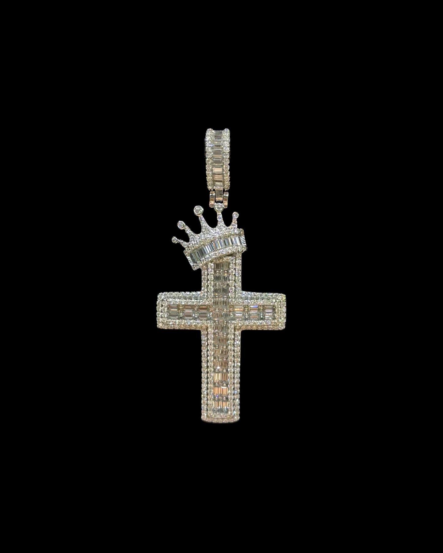 925 SILVER MOISSANITE CROSS PENDANT (11.1GR 3.37CTW VVS)