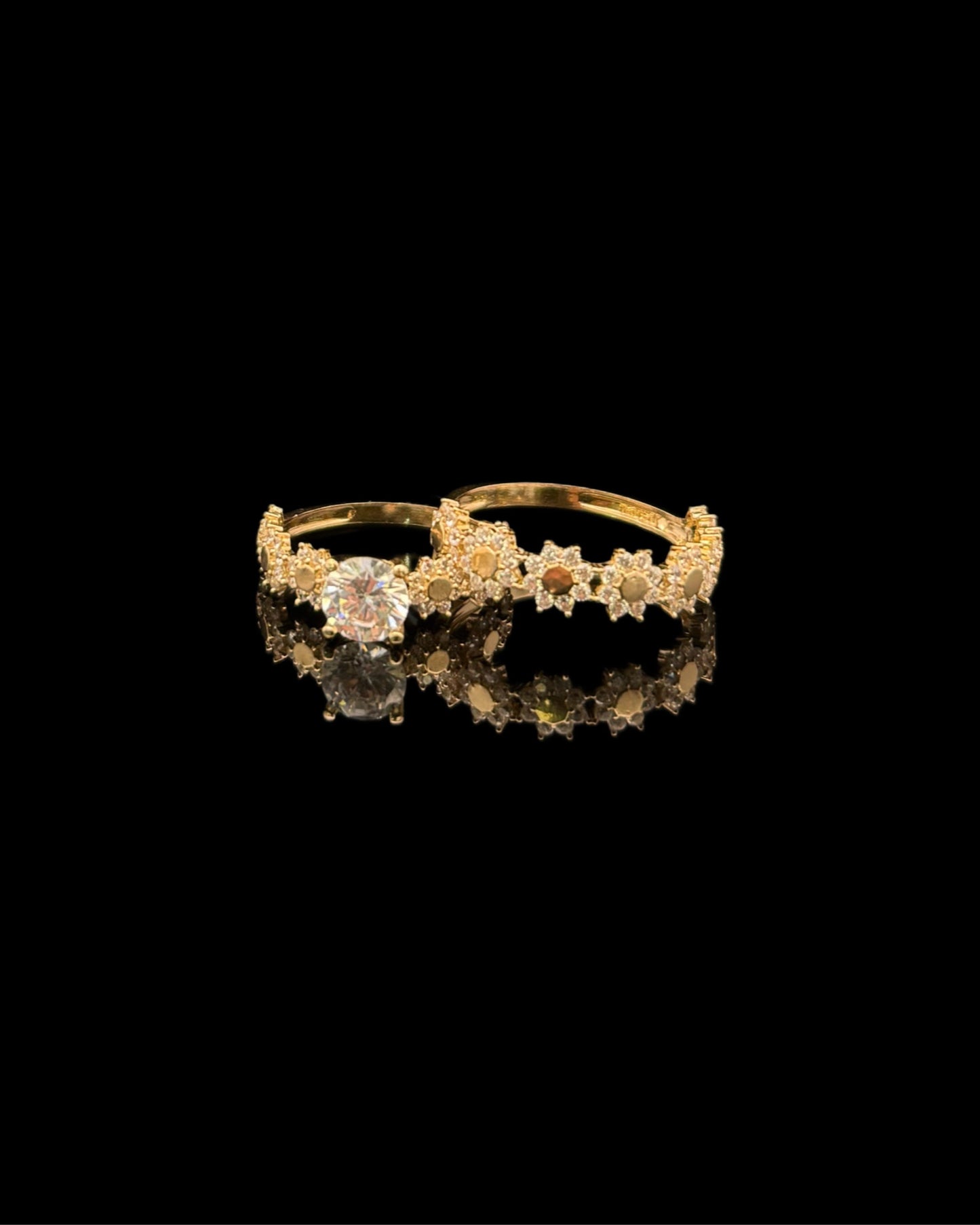 14K GOLD DUO ENGAGEMENT RINGS (4.5GR W7" M10")