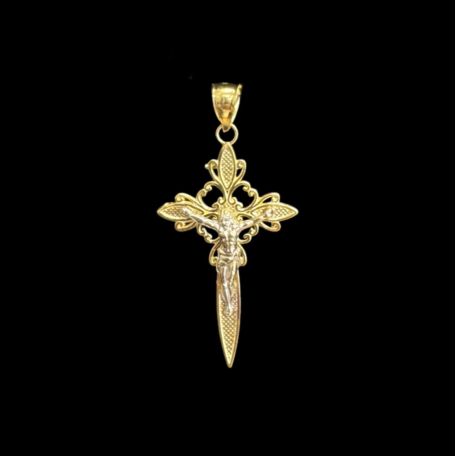 14K GOLD SWORD-SHAPED CROSS PENDANT (2.5GR)