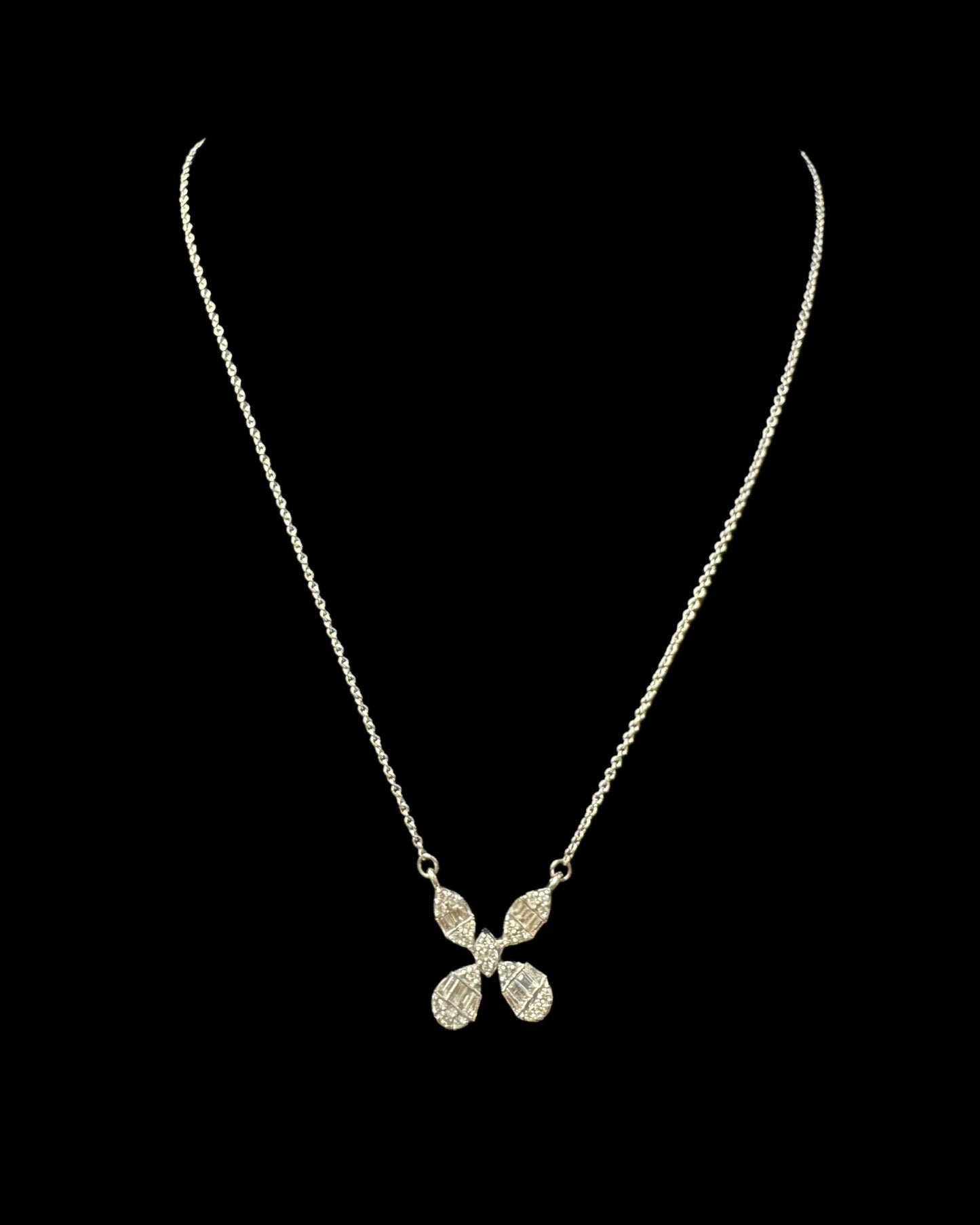 Butterfly Necklace 0.65CT 4.3GR 14K 16"