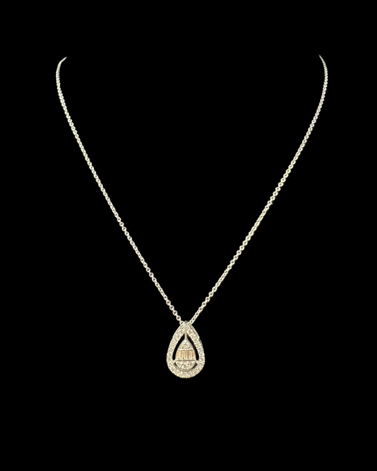 Pear Shaped Necklace 0.41CT 3.1GR 14K 16"