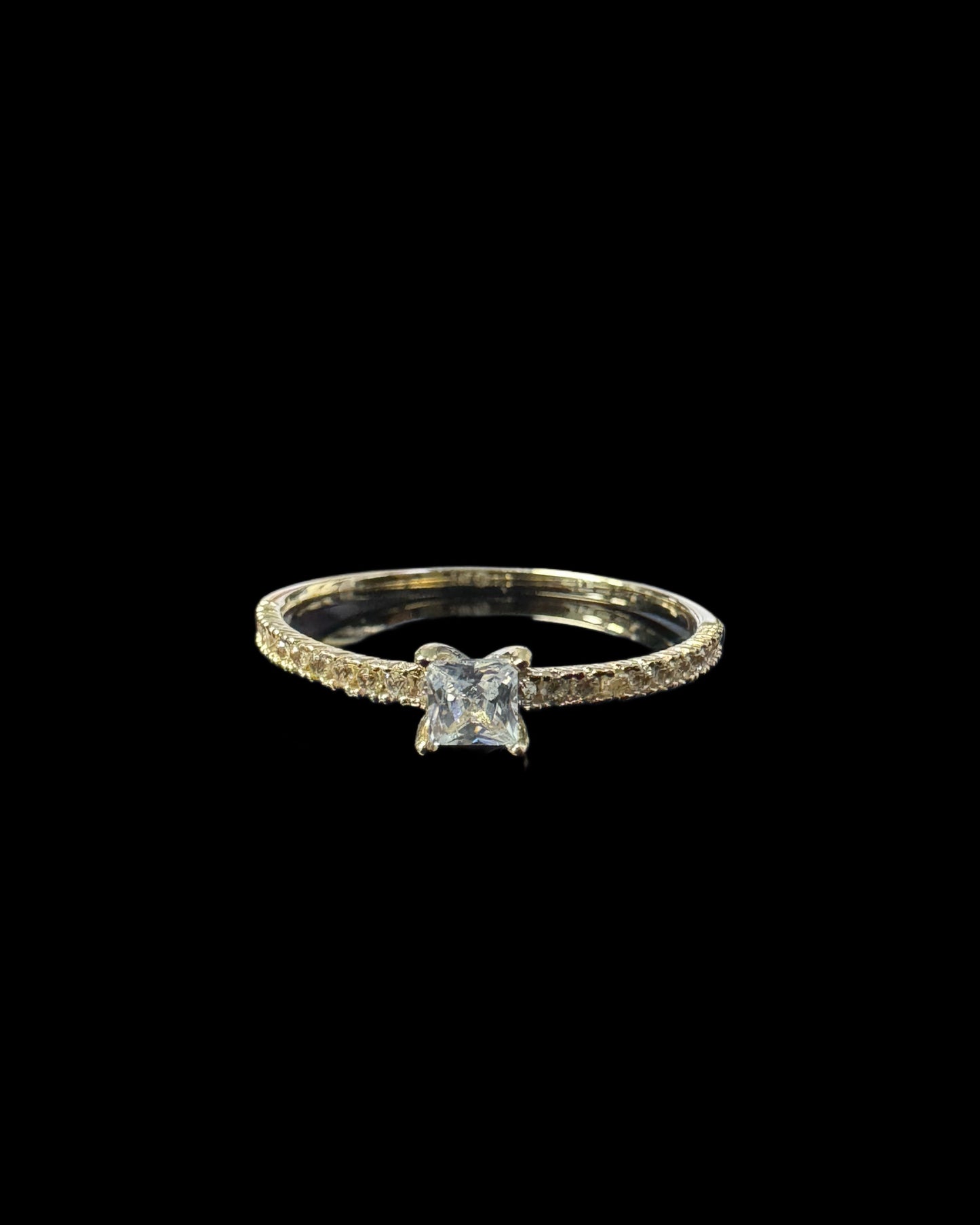 ANILLO GOLD CZ CENTRO CUADRADO 1.3GR 14K