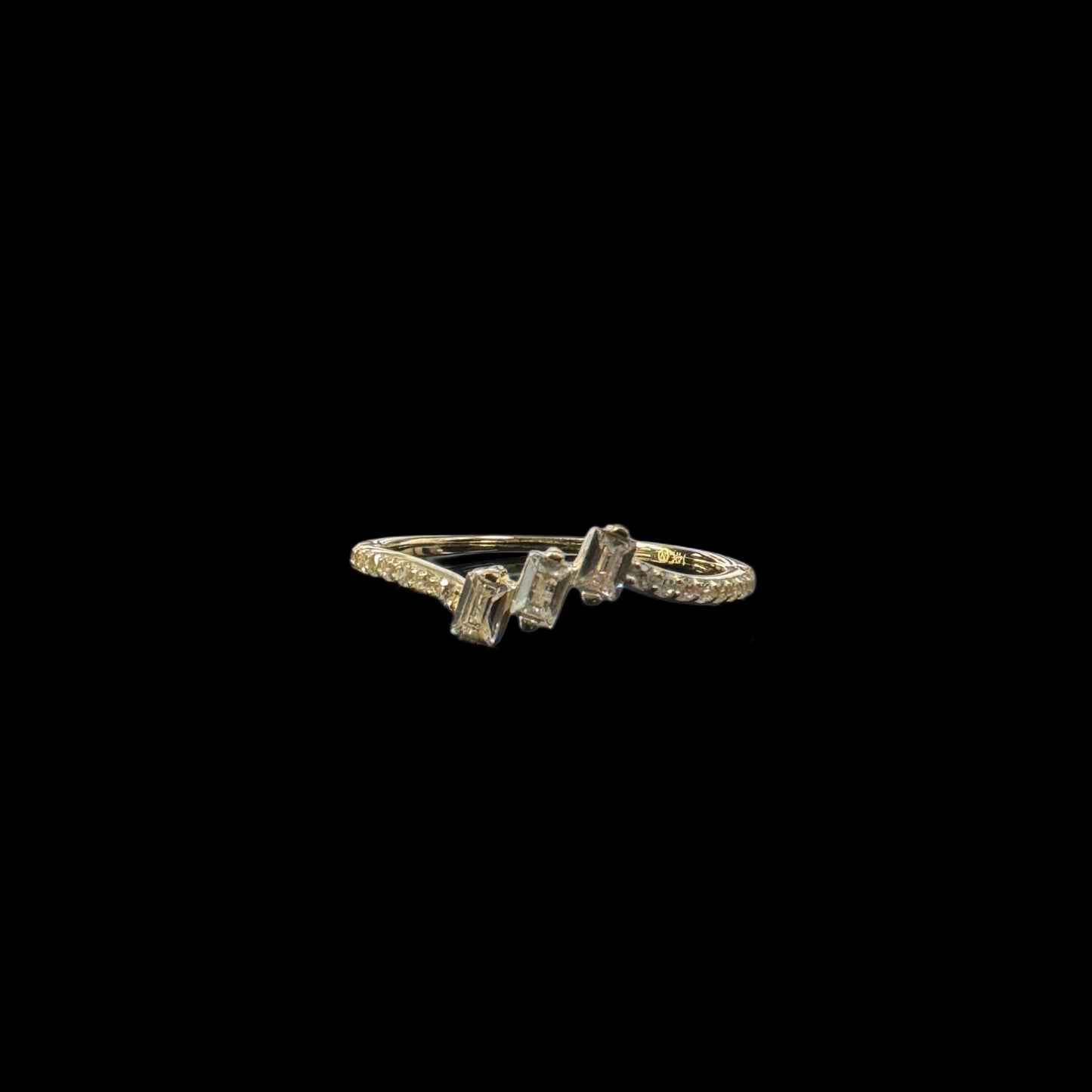 14K GOLD CZ BAGUETTE CENTER RING (1.2GR )
