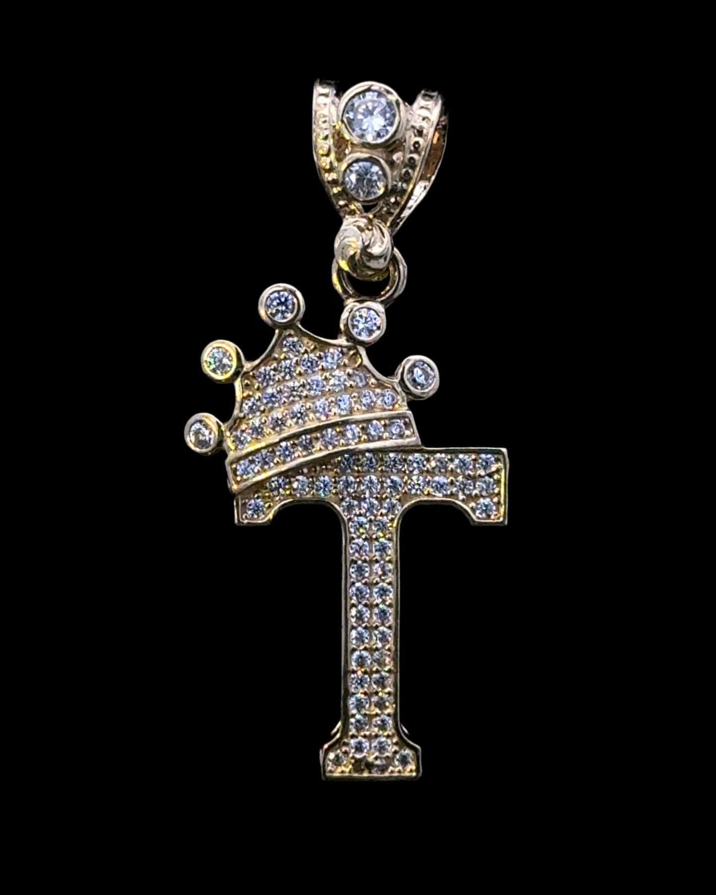 PENDANT LETRA T CON CORONA CZ 4GR 14K