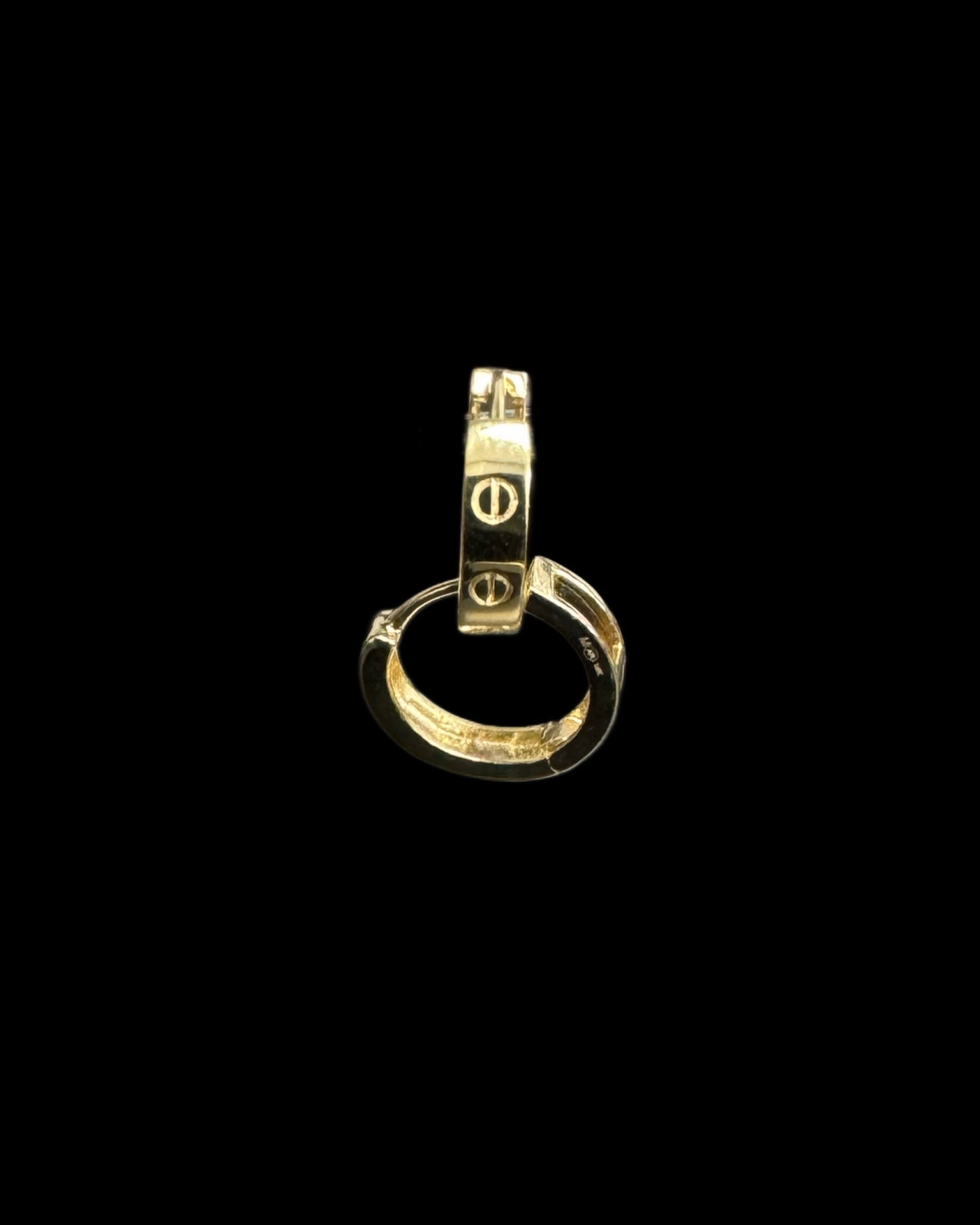 14K GOLD HUGGIES LOVE EARRINGS (1.8GR)