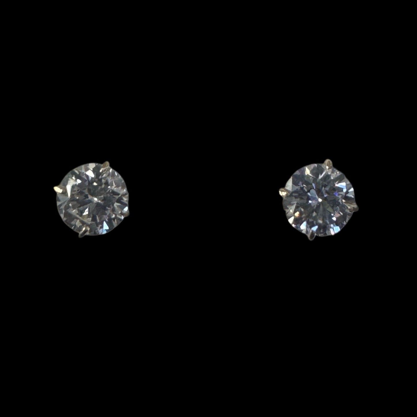 ARETES 14K GOLD ZIRCONIA