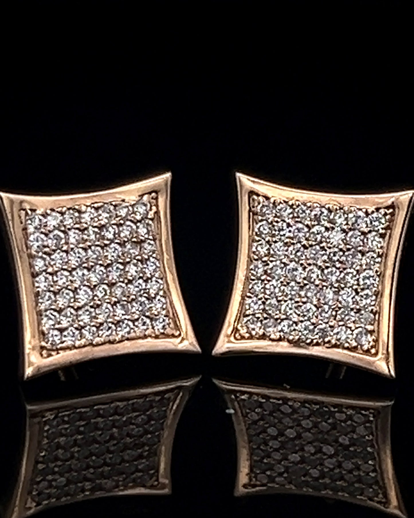 ARETES ROMBO AMARILLO 0.49CT 14K