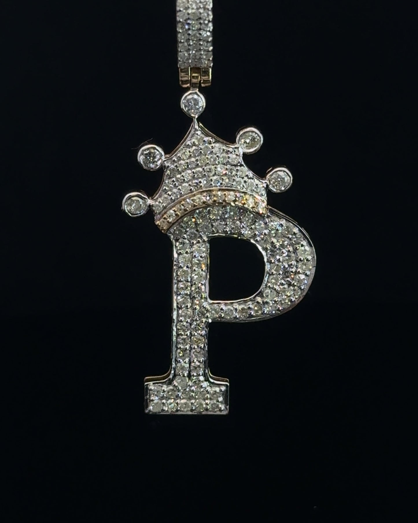 PENDANT LETRA P CON CORONA DIAMANTES 2.8GR 0.79CT 14K (SLNPD 0172-P)