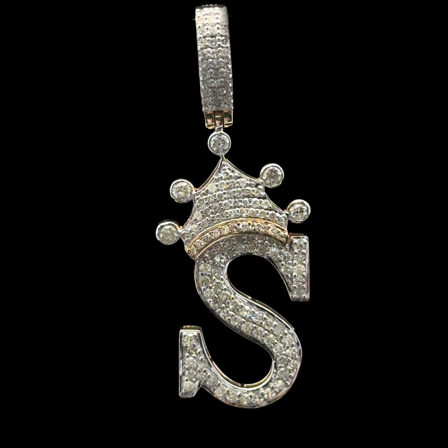 PENDANT LETRA S CON CORONA DIAMANTES 2.8GR 0.7CT 14K (SLNPD 0172-S)