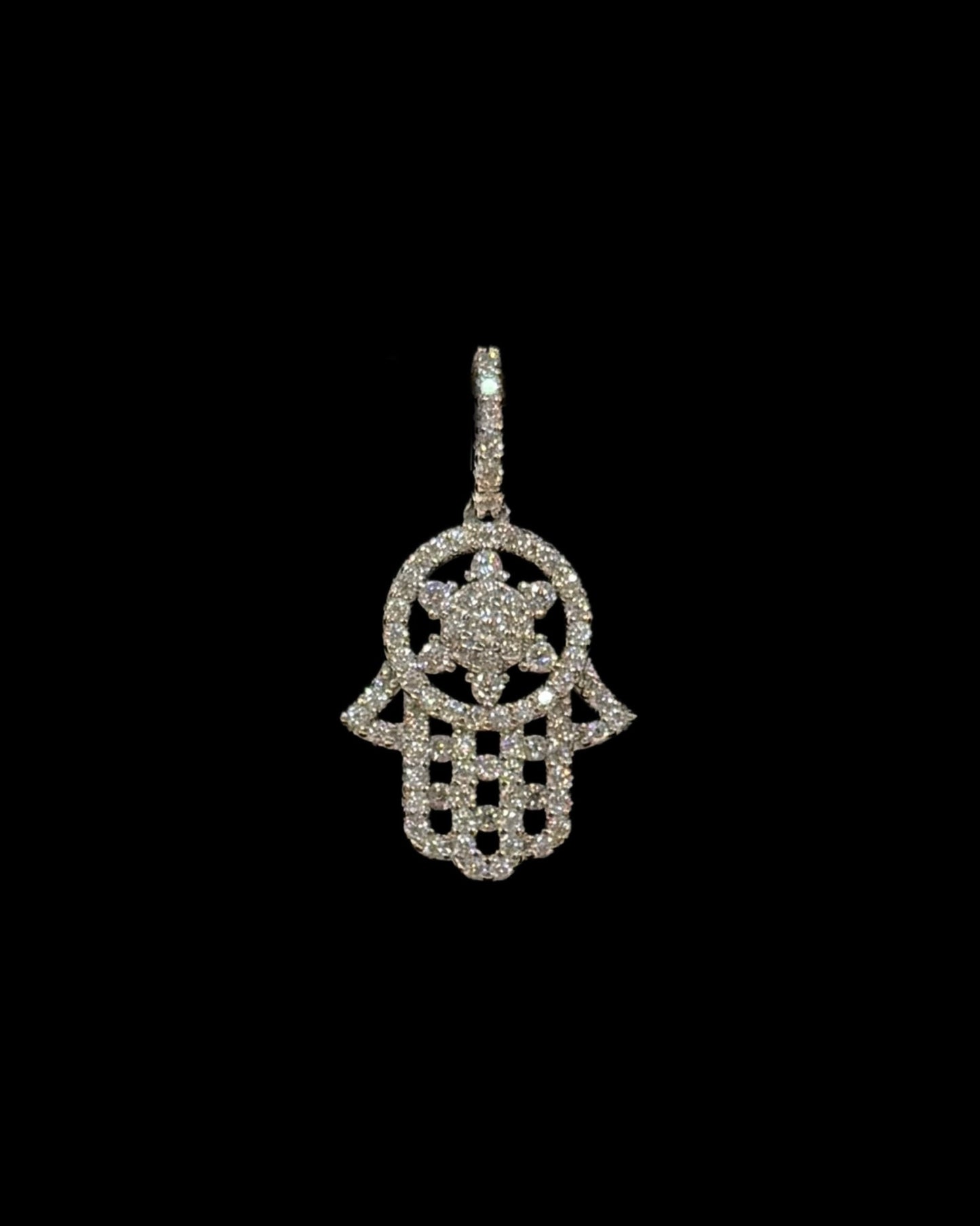 925 SILVER MOISSANITE HAMSA PENDANT (2.2GR 0,61CT VVS )