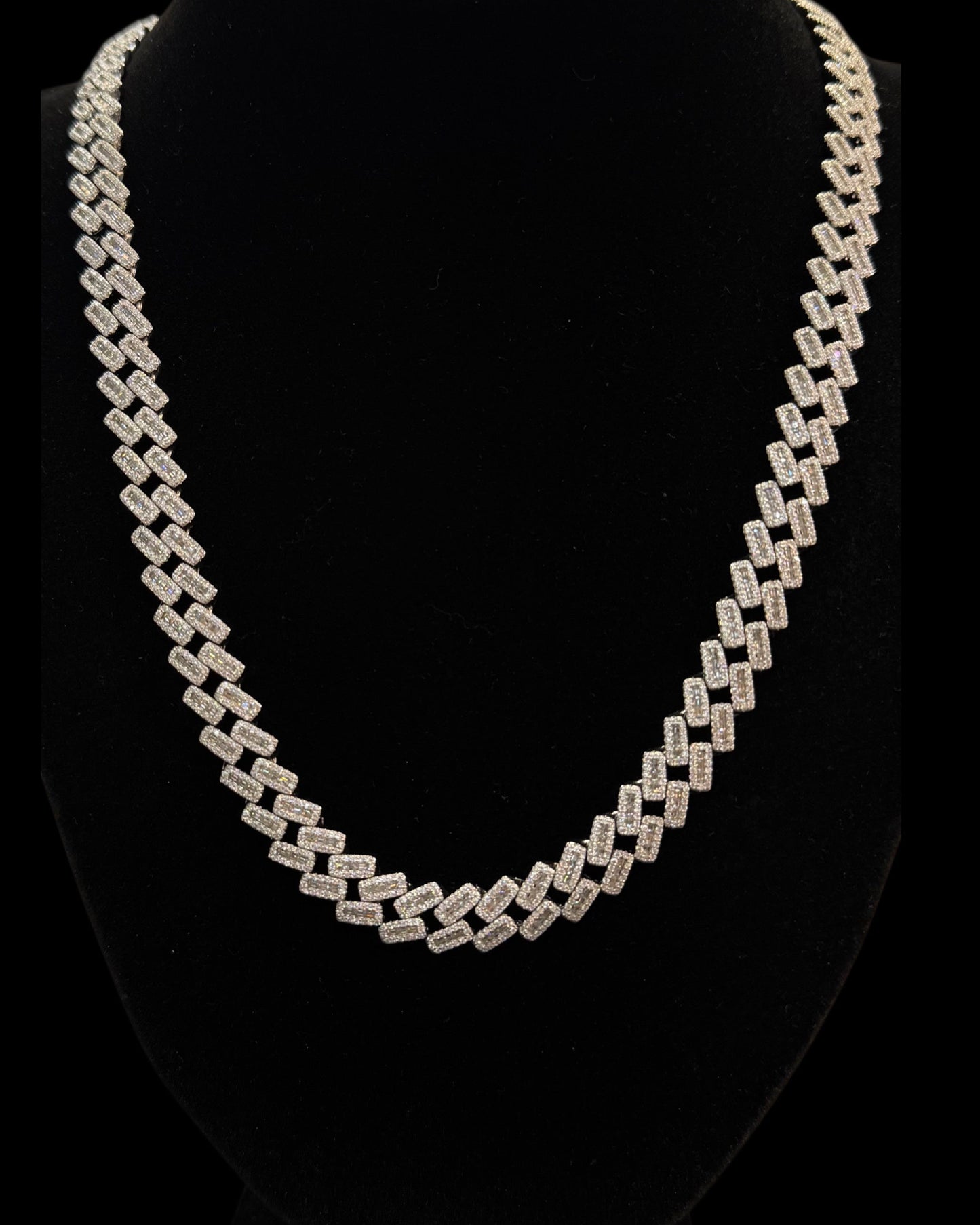 925 SILVER CUBAN CHAIN MOISSANITE (78.4GR 17.35CT VVS D COLOR 10MM 22")