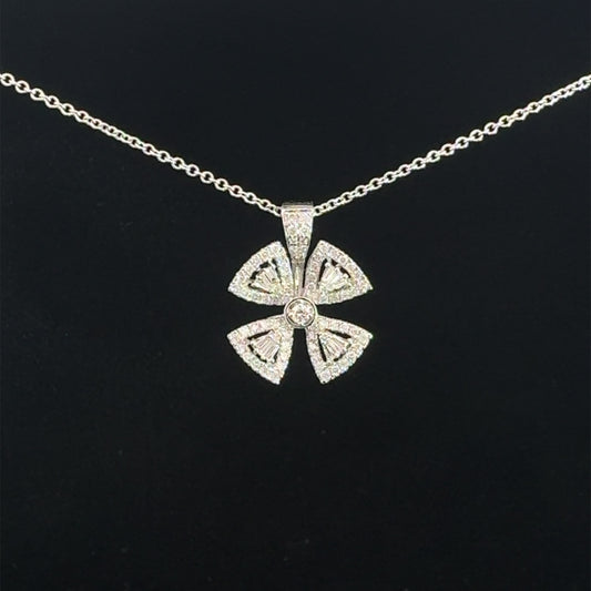 Collar de flores 0,57 CT 4,5 GR 14K 16"