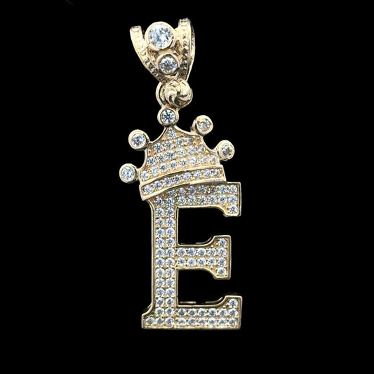 PENDANT LETRA E CON CORONA CZ 4.6GR 14K