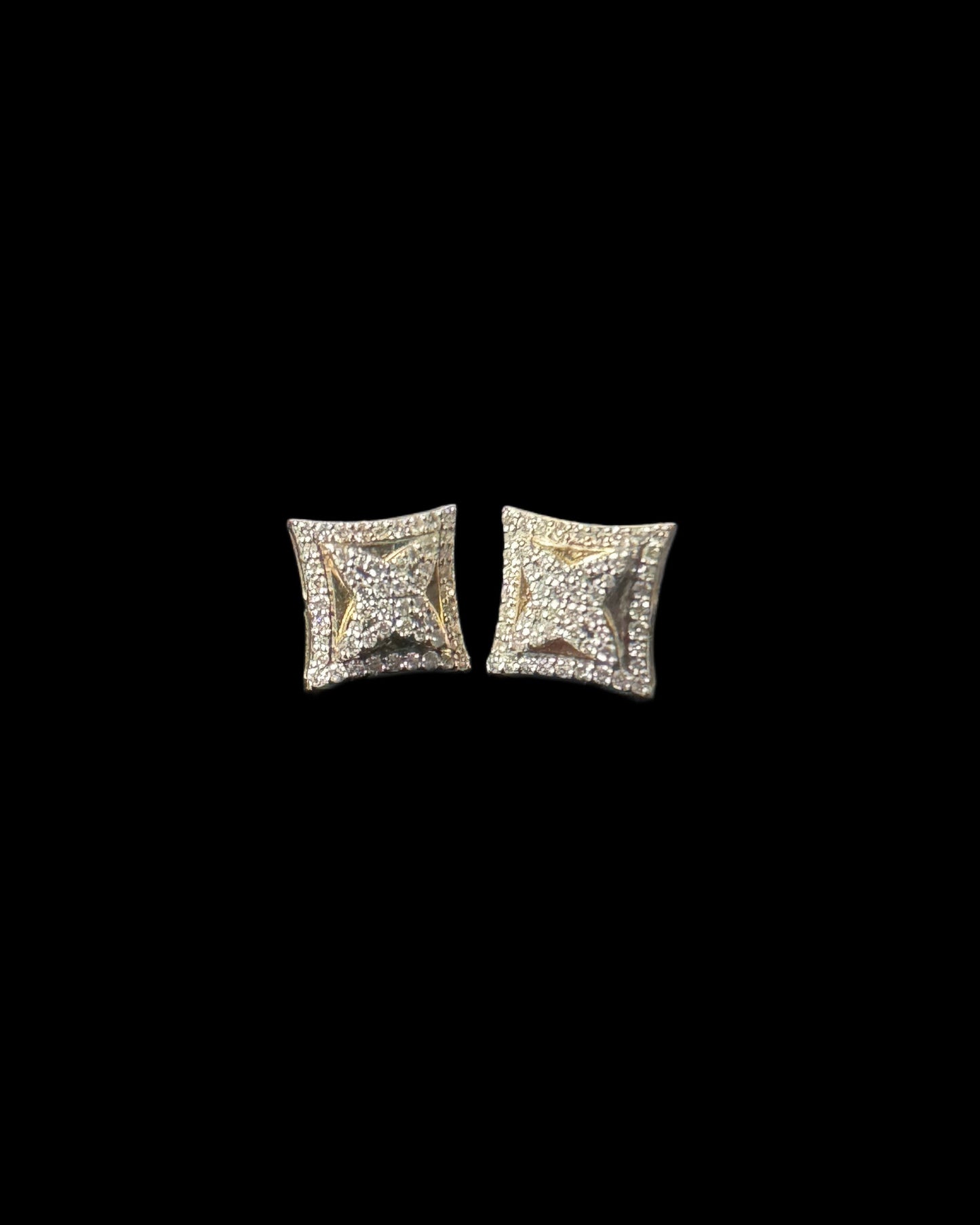 14K STAR EARRING WHITE AND YELLOW (0.78CT  12.42MM 11.9GR )