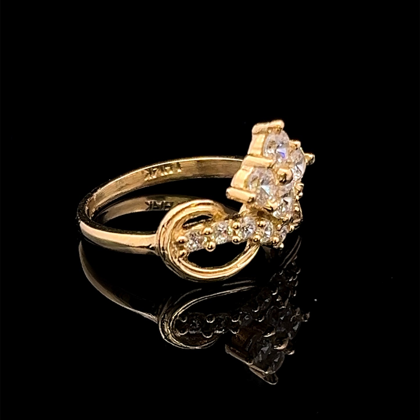 ANILLO QUINCES BLACO CZ AMARILLO 3.7GR 14K 6"