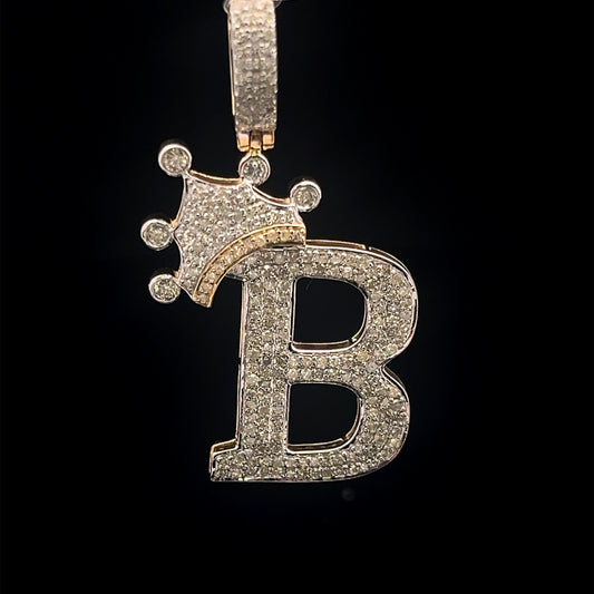 PENDANT LETRA B CON CORONA DIAMANTES 3.6GR 0.89CT 14K (SLNPD 0172-B)