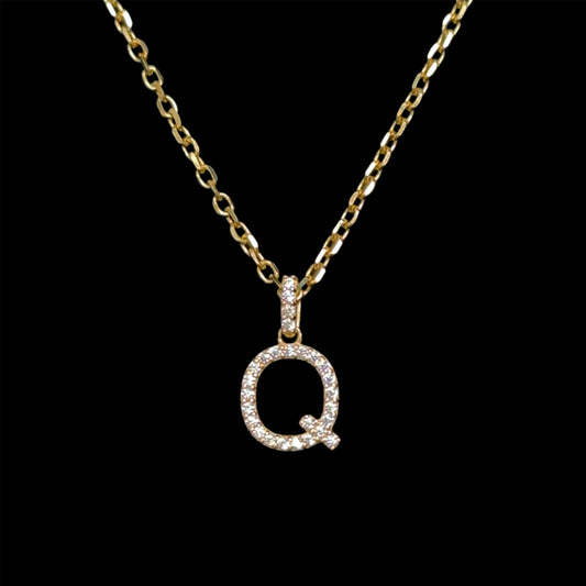 Letter Q Necklace 3.4GR 14K 18"