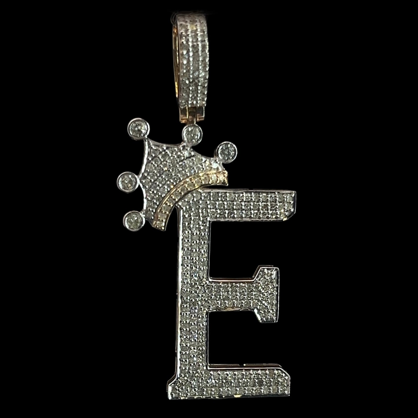 PENDANT LETRA E CON CORONA DIAMANTES 3.8GR 0.8CT 14K (SLNPD 0172-E)