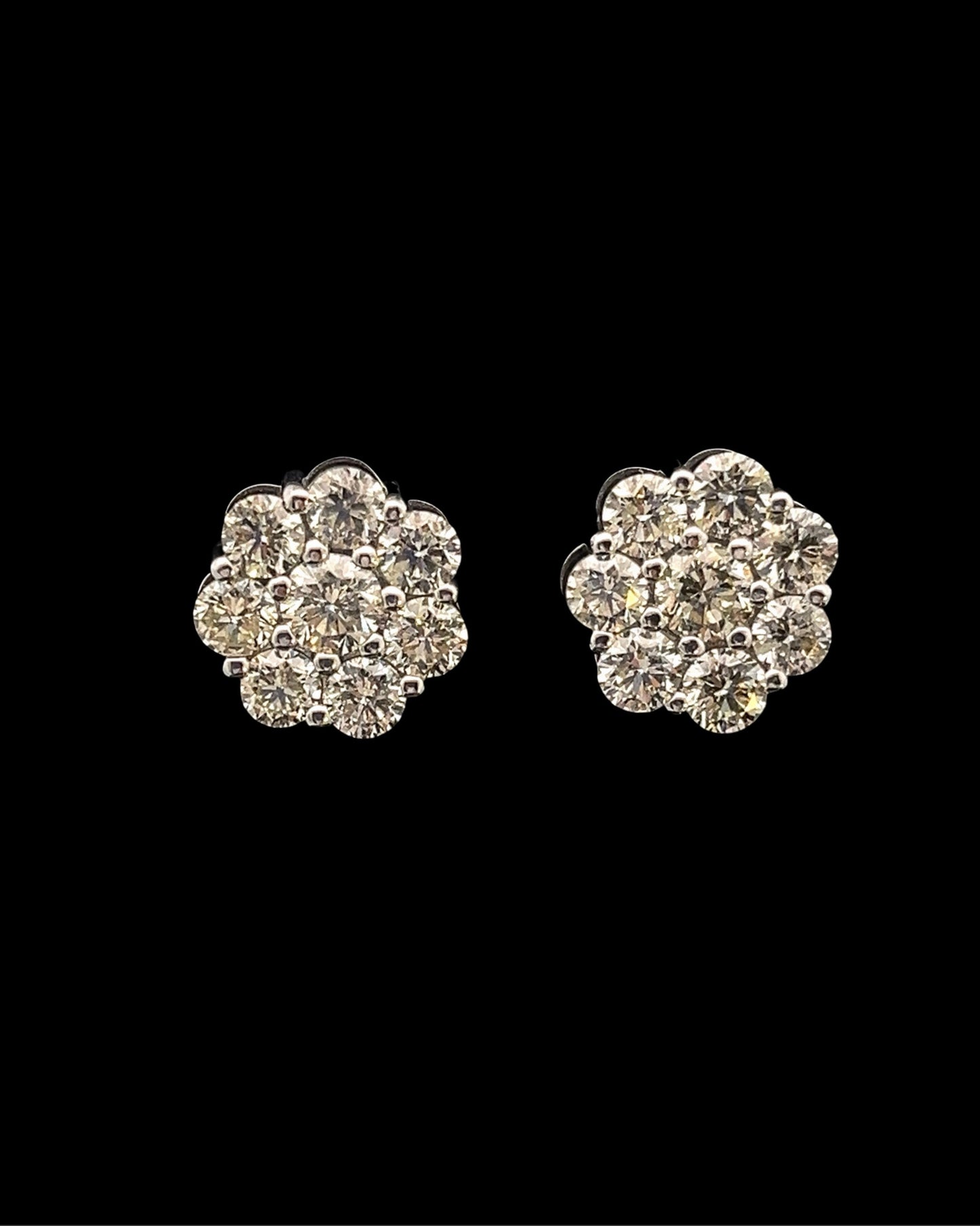 ARETES REDONDOS BLANCO DIAMANTES BIG 6.7GR 4,10CT 14K
