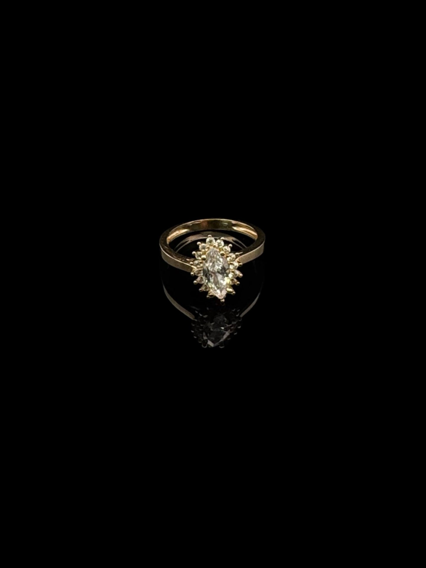 14K GOLD CZ MARQUISE RING (2.8GR 6.5")