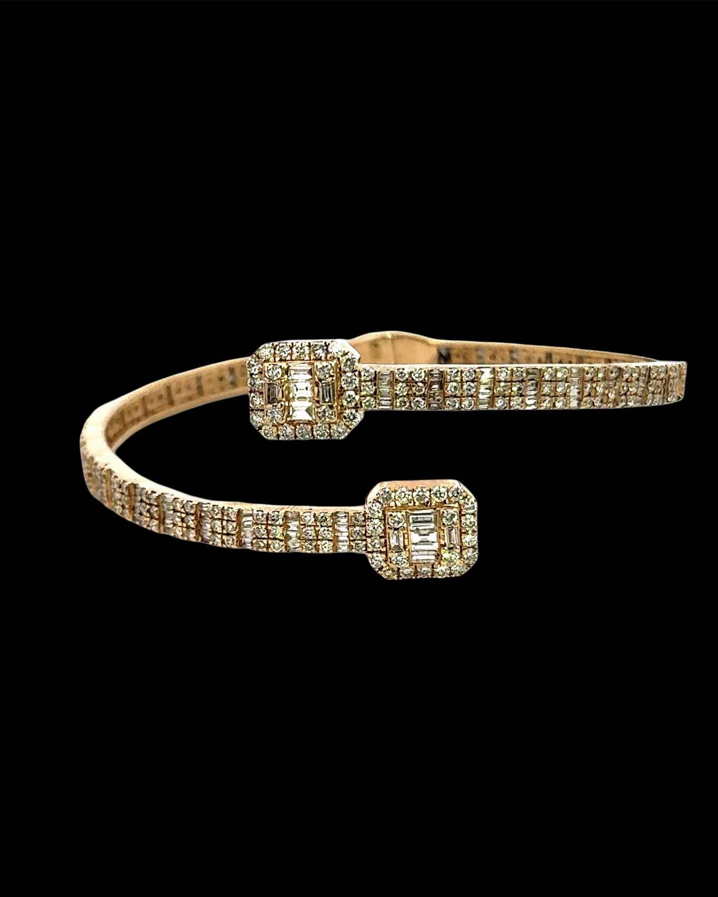 Brazalete Baguette de Oro Amarillo 4CT 19.5GR 14K 17"