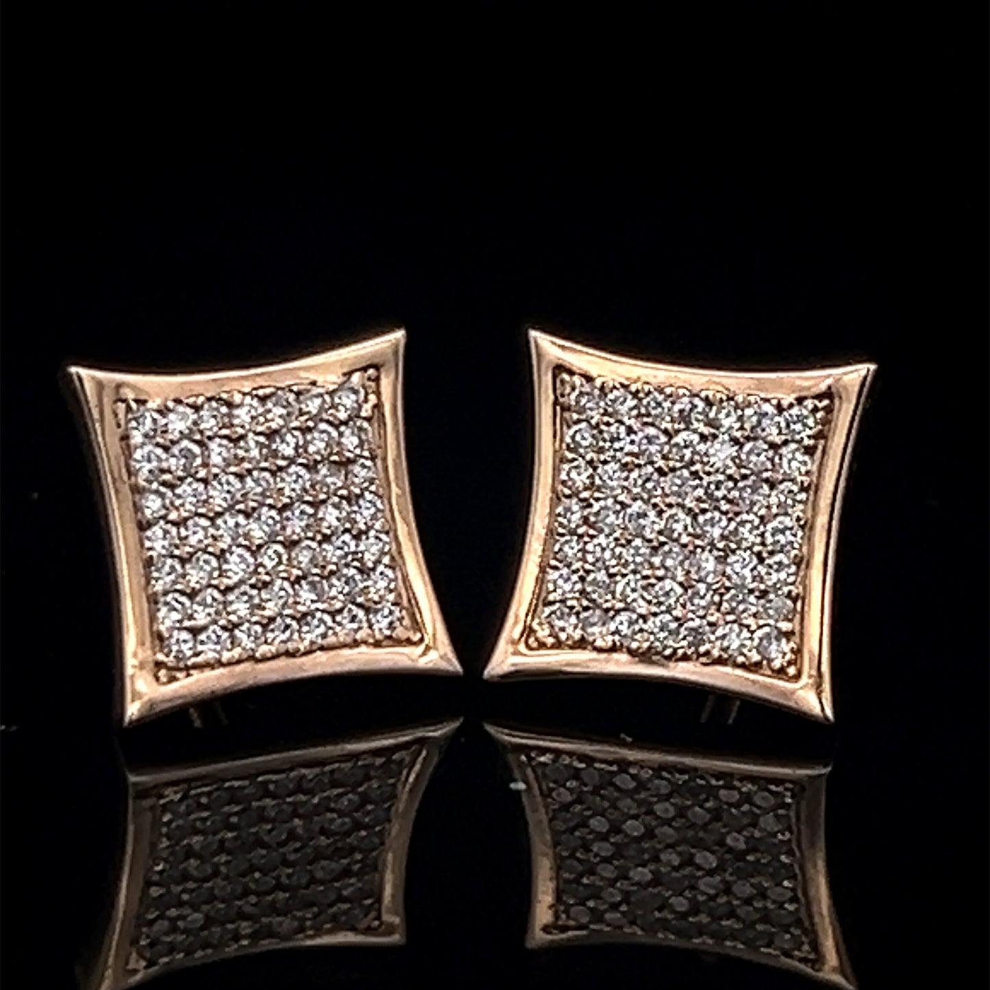 ARETES CUADRADO CZ PUNTA 2 GR 14K