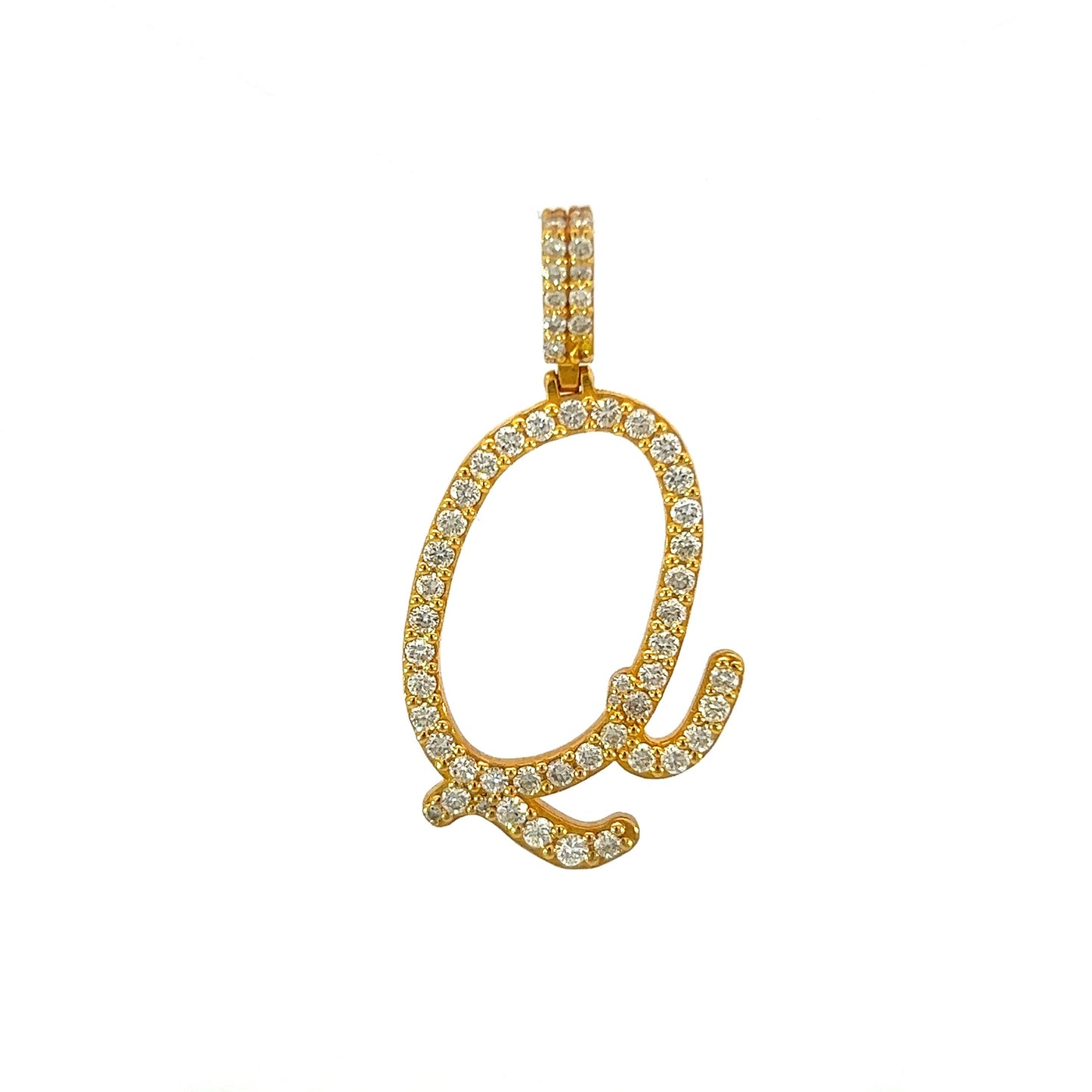 Colgante de oro amarillo con la letra Q de 1,04 ct y 3,7 gr de 14 quilates